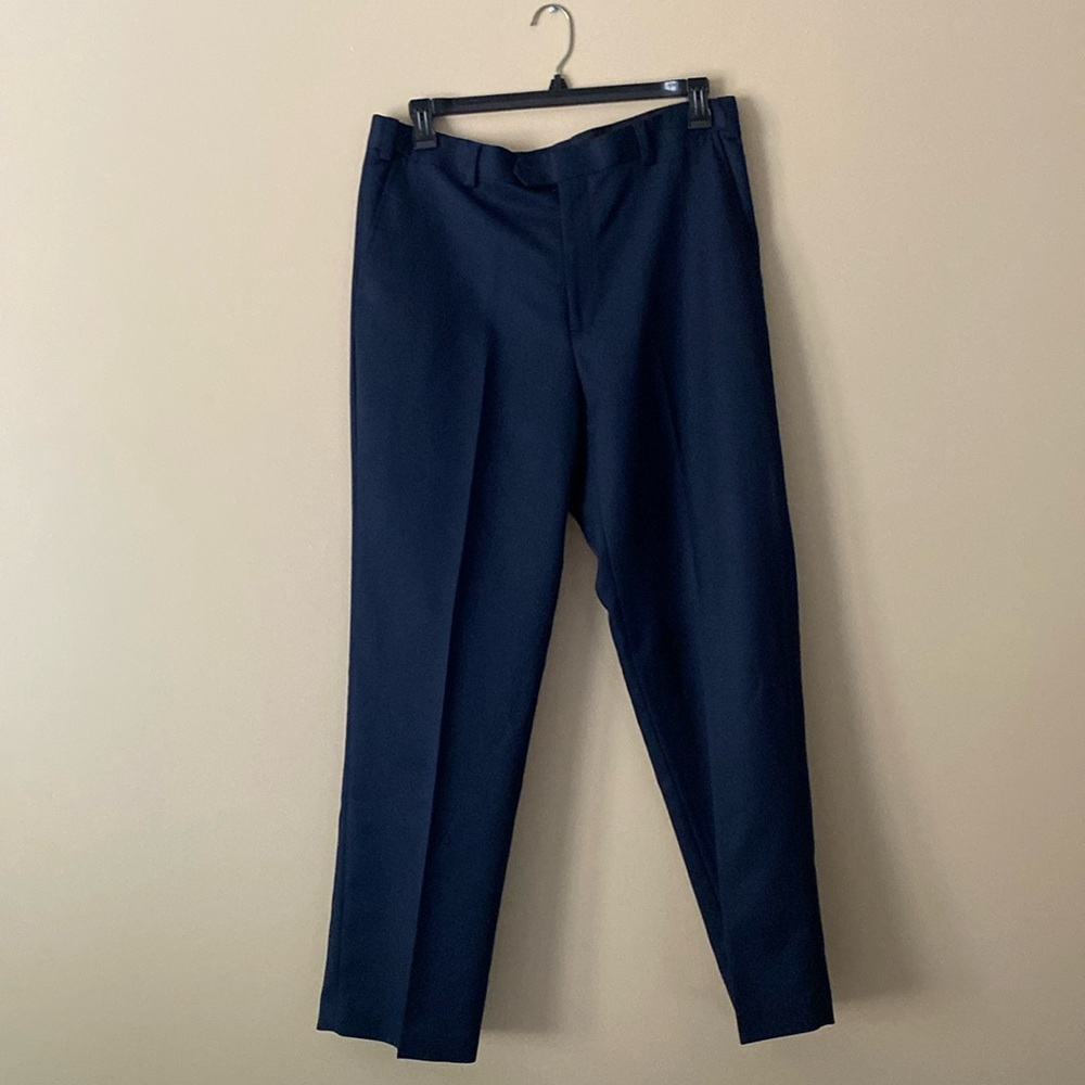 Geoffrey Beene men’s drees pant.